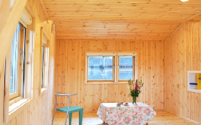 休憩や眺望に使える東屋